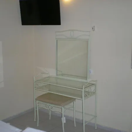 Filoxenia Corfu Апартаменты *