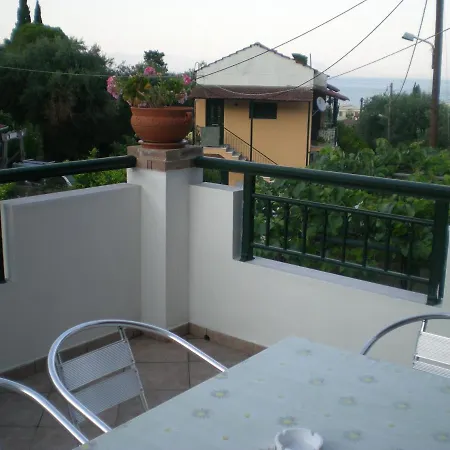 Filoxenia Corfu Апартаменты Мораитика
